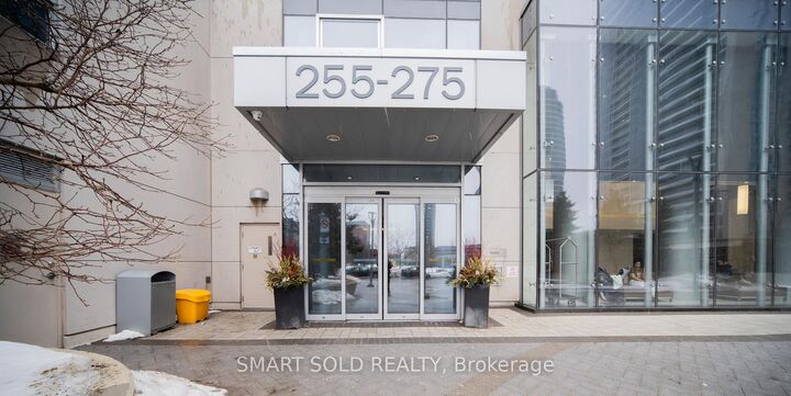 Property Photo: 275 Village Green Square 2918 ON M1S 0L8