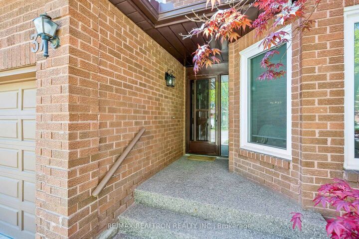 Property Photo: 37 Dundurn Crescent ON L4J 6Z2