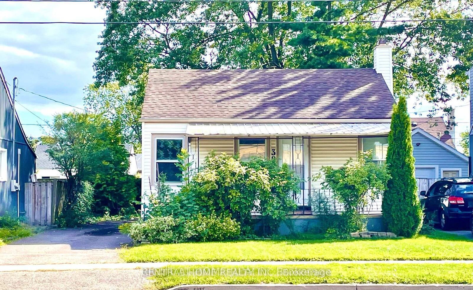 Property Photo: 389 Lincoln Street ON L3B 4N6