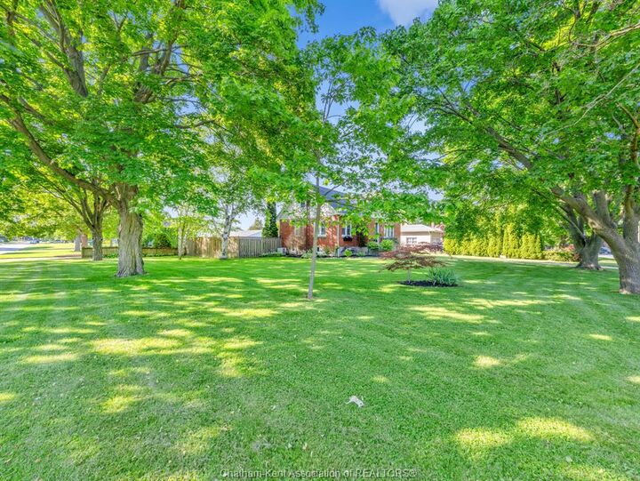 Property Photo: 27 Jackson Drive ON N7L 2N9