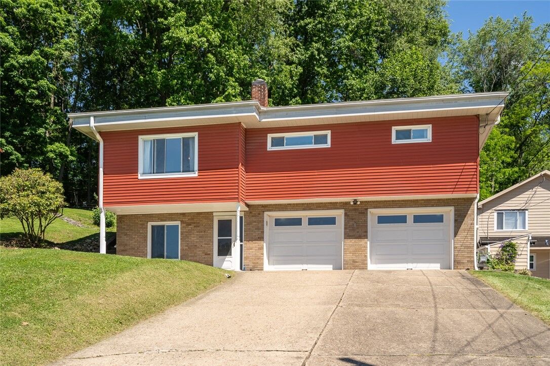 Property Photo: 135 Lake Dr PA 15037