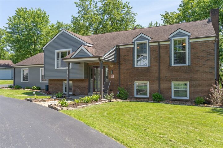 Property Photo:  5190 Windy Hill Dr  PA 15044 