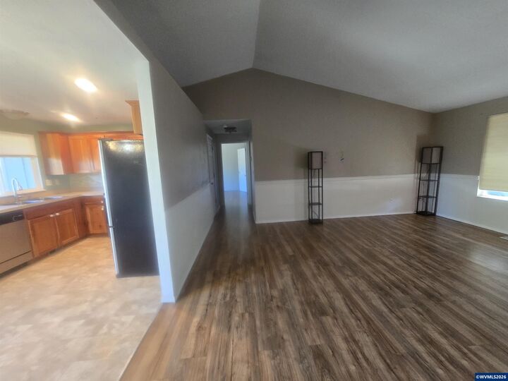 Property Photo:  1064 Turtledove Lp  OR 97355 