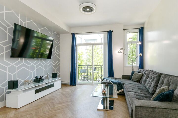 Property Photo: 17578 57A Avenue 106 BC V3S 7V2