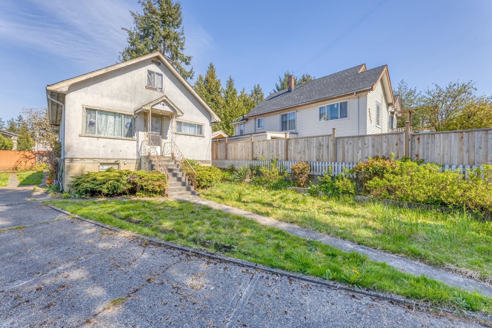 Property Photo: 2323 Dublin Street BC V3M 3B3
