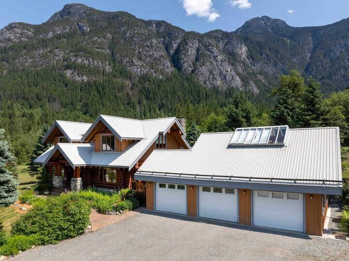 Property Photo: 7744 Owl Ridge Road BC V0N 2K0