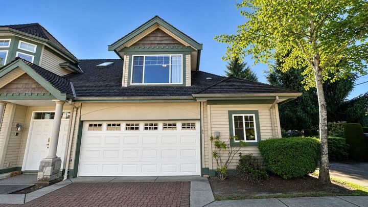 Property Photo: 7600 Blundell Road 1 BC V6Y 4E1