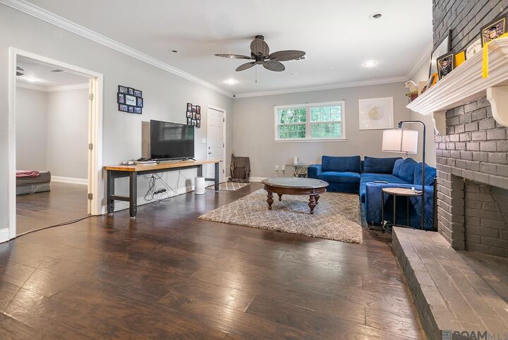 Property Photo:  8227 Oak View Dr  LA 70814 