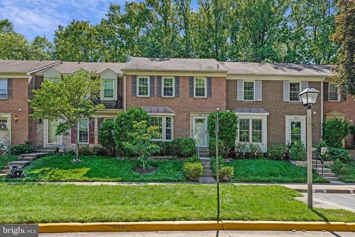 Property Photo: 9607 Masterworks Drive VA 22181