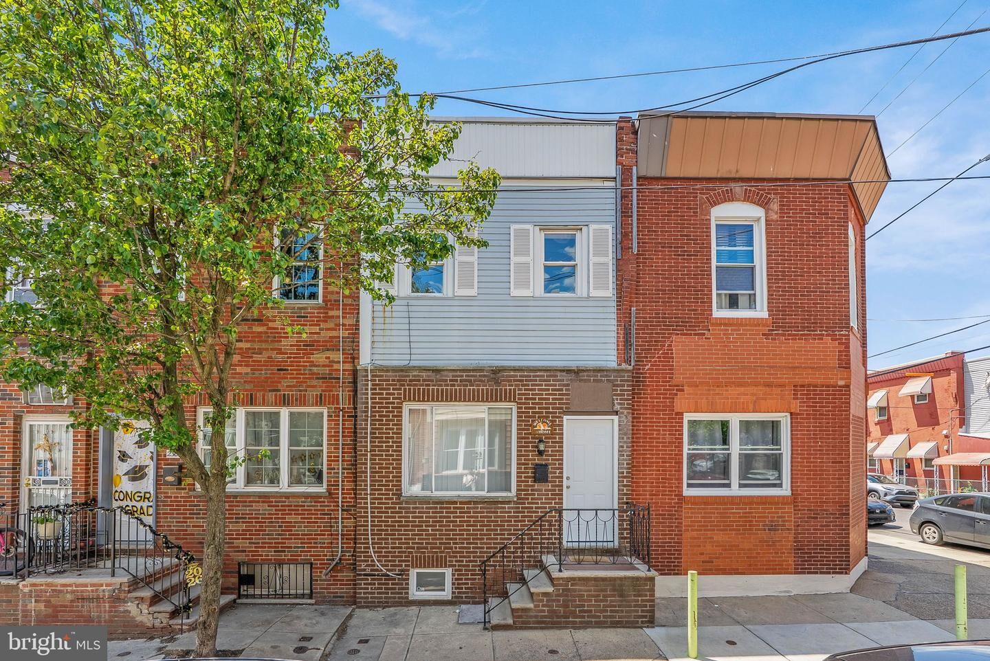 Property Photo: 2302 S Mildred Street PA 19148