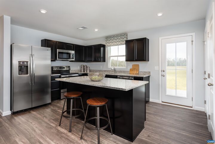 Property Photo: 556 Arches Ln VA 22923
