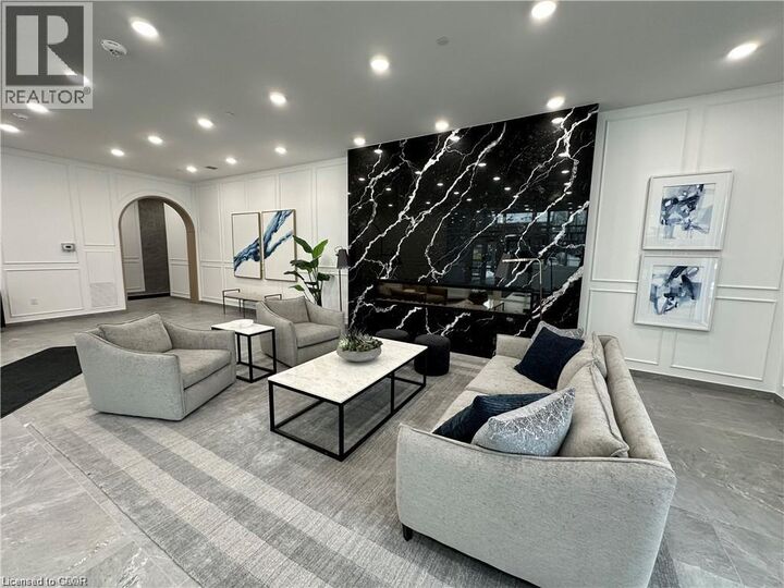 Property Photo:  71 Wyndham Street South 907  ON N1E 5R3 