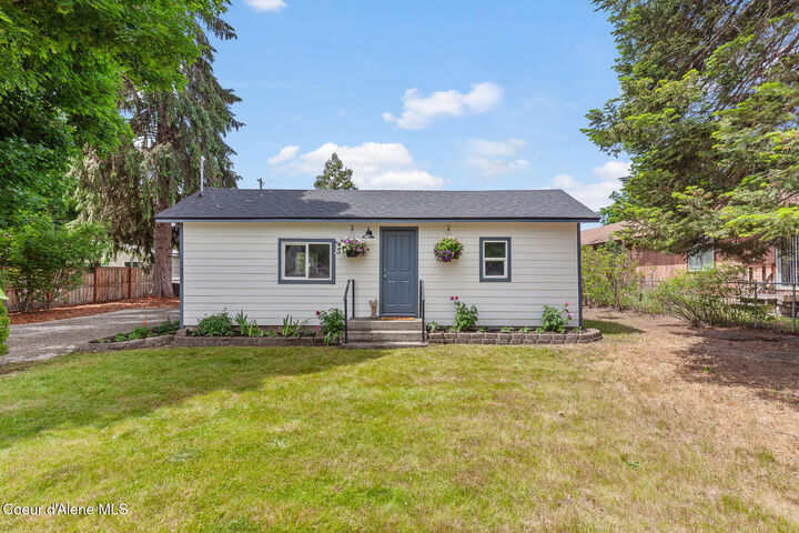 Property Photo:  1417 N 10th St  ID 83814 