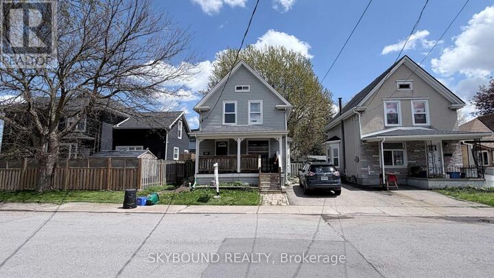 Property Photo:  4890 Saint Clair Avenue  ON L2E 3T6 
