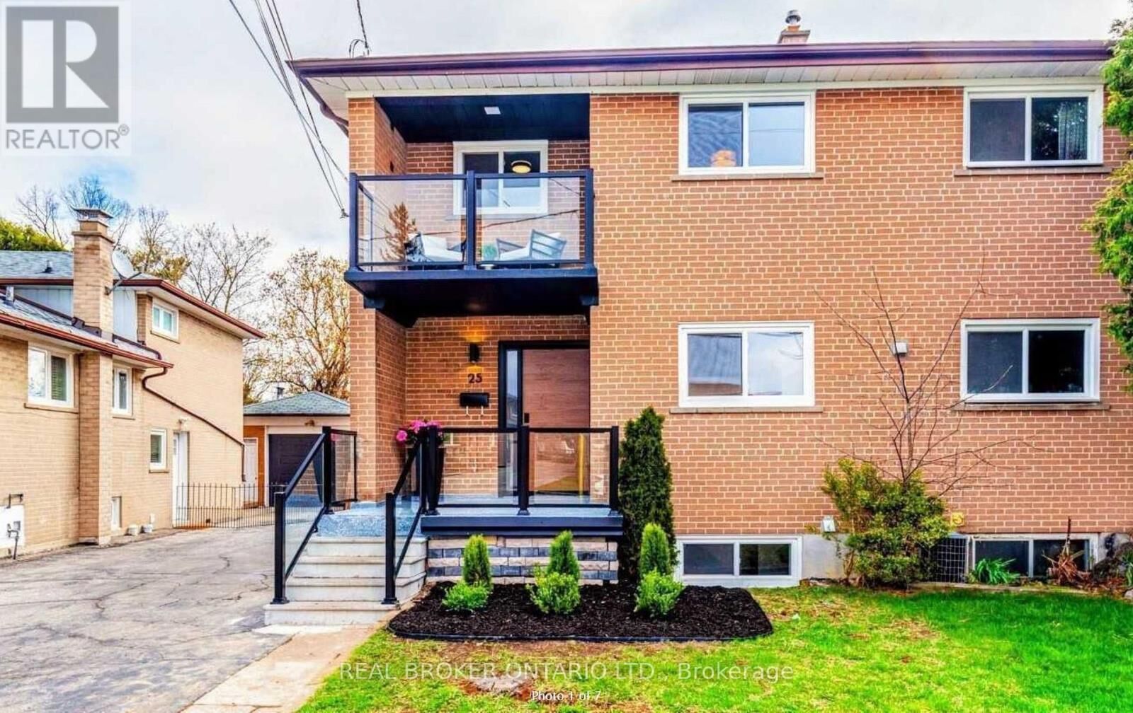 Property Photo: 25 Newlin Crescent Lower ON M3L 1X5