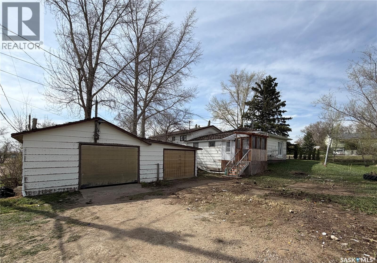 Property Photo:  112 1st Avenue N  SK S0L 0C0 