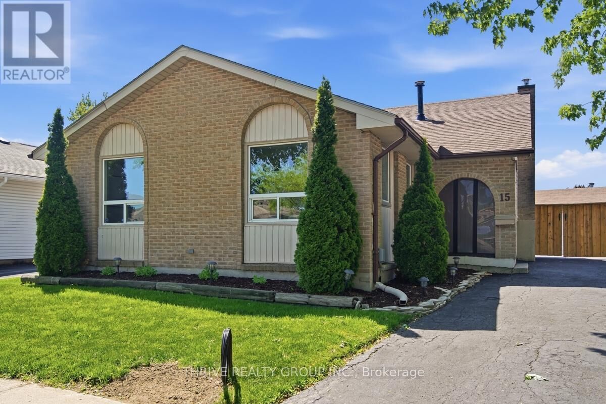 Property Photo: 15 Renny Crescent ON N6E 2C4