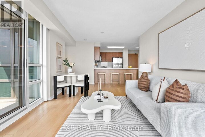 Property Photo:  509 Beecroft Road 1609  ON M2N 0A3 