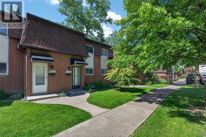 Property Photo:  6298 Thornberry Crescent  ON N8T 3A3 