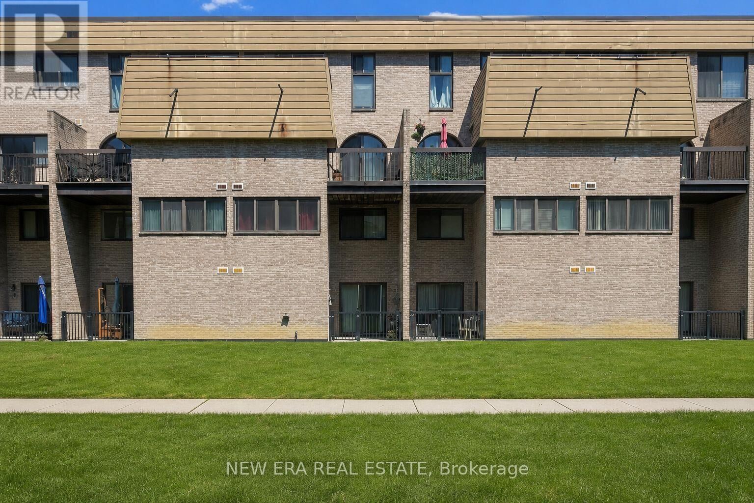Property Photo: 2095 Roche Court 146 ON L5K 2C8
