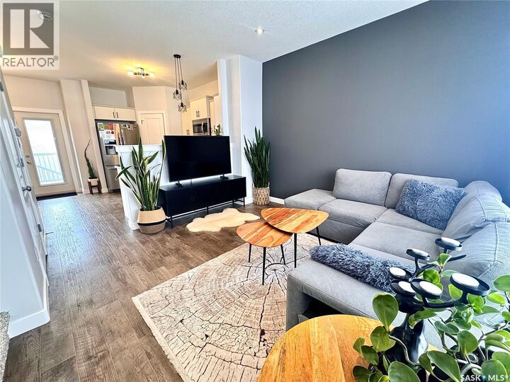 Property Photo:  7937 Flax Avenue  SK S4Y 0E6 