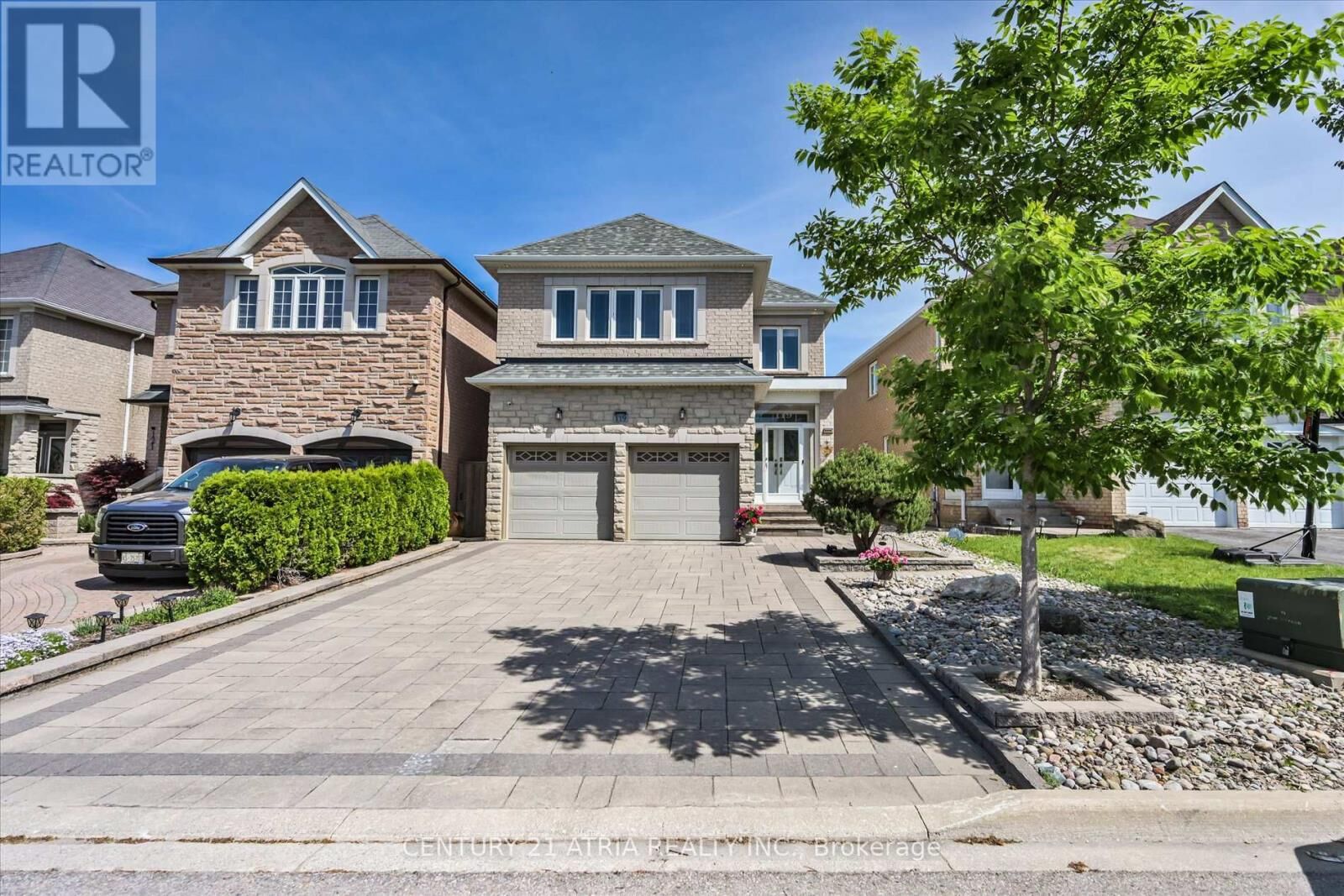Property Photo:  119 Martini Drive  ON L4S 2V5 