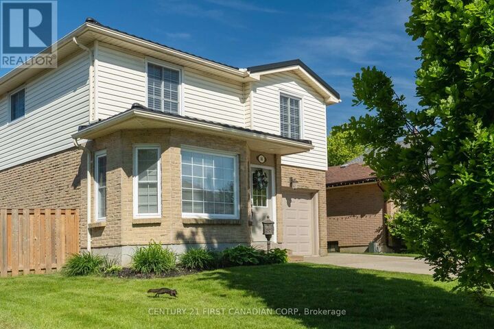 Photo de la propriété:  86 Edmunds Crescent East  ON N5Z 4J2 