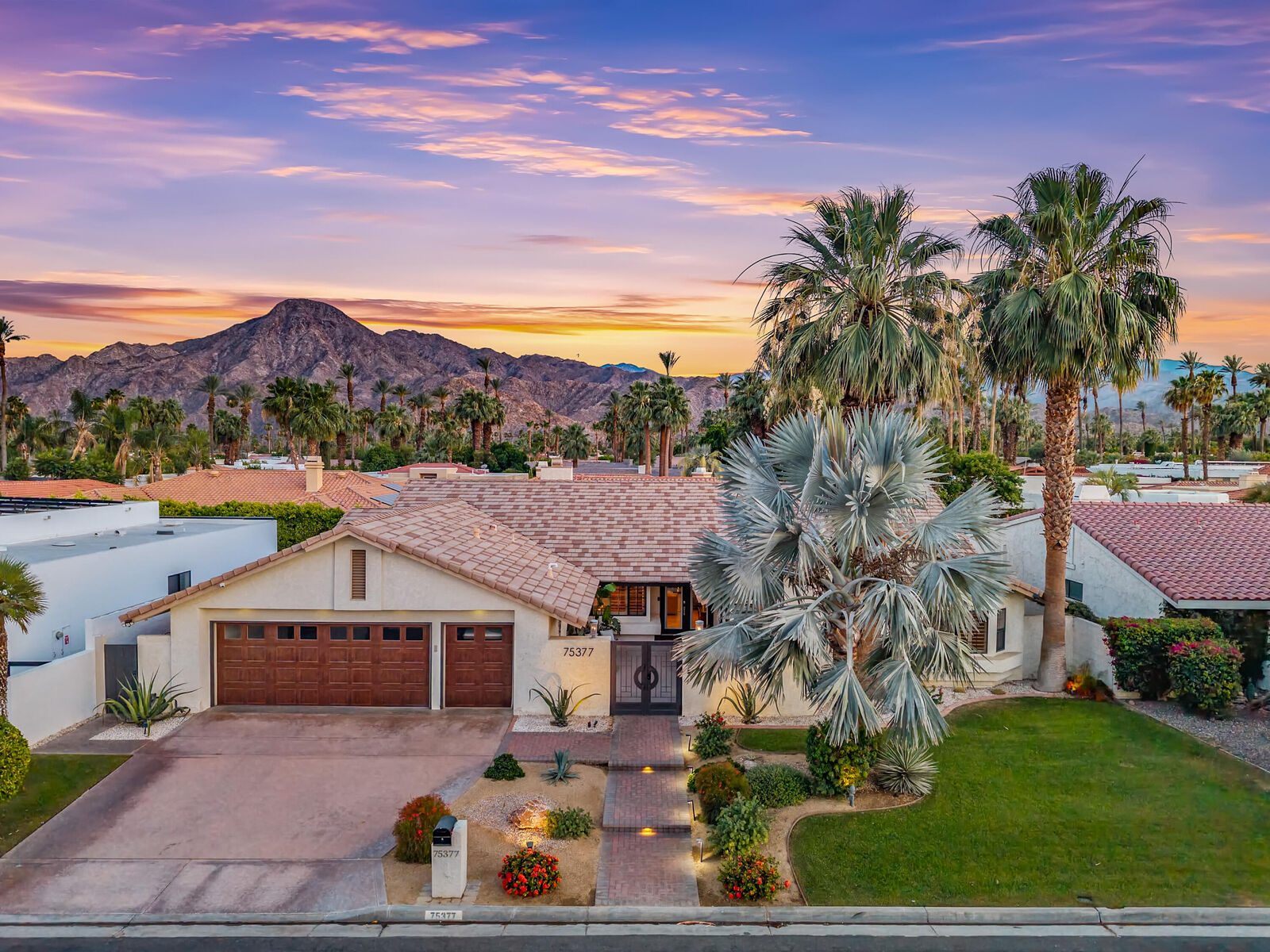 Property Photo:  75377 Montecito Drive  CA 92210 