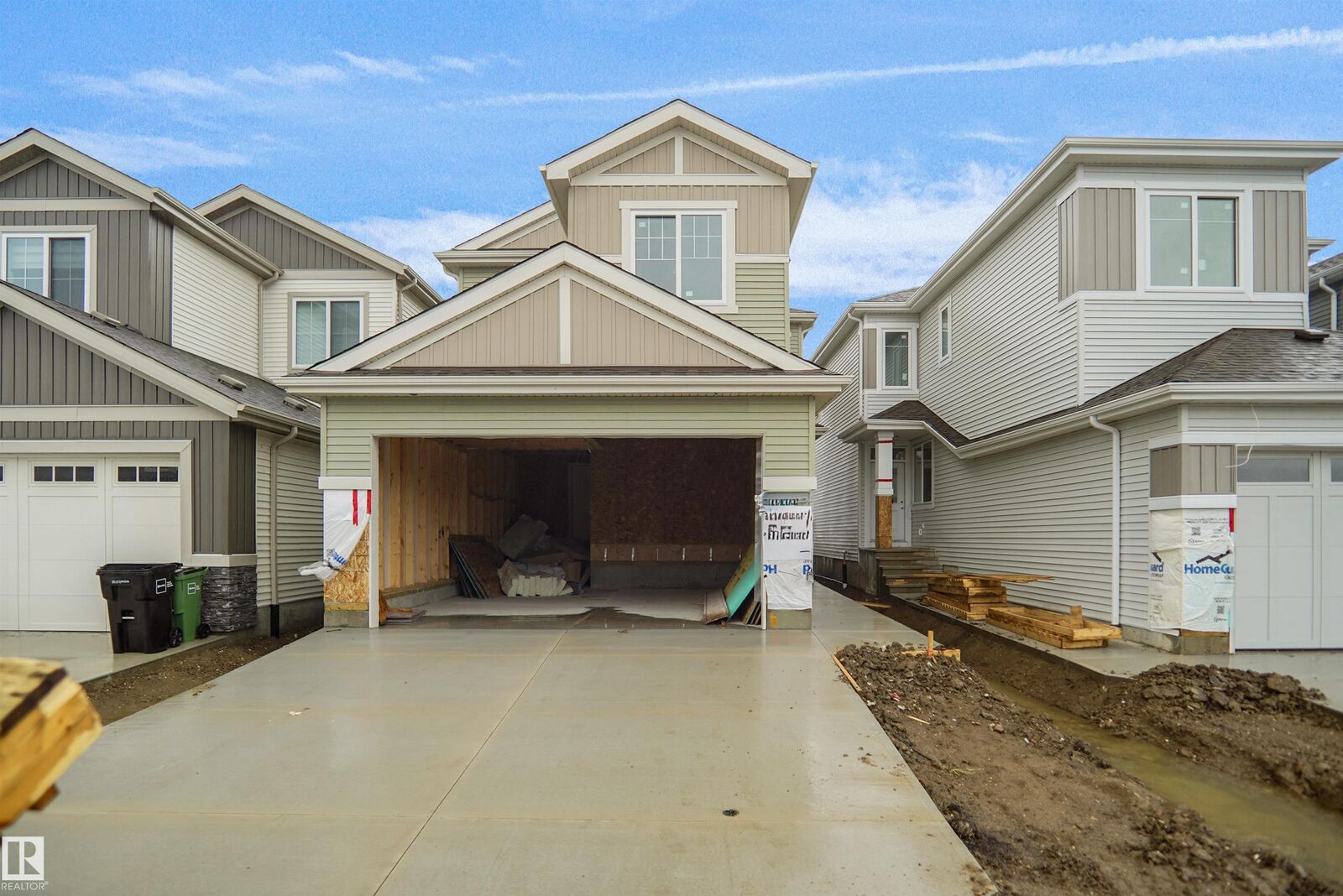Property Photo:  803 30 Avenue NW  AB T6T 2V3 