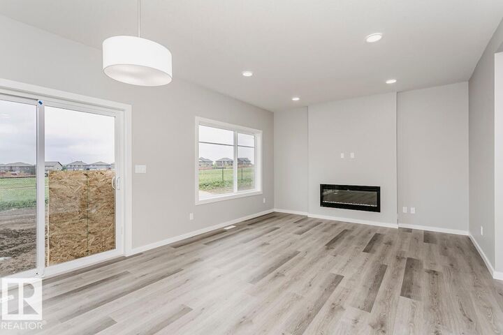 Property Photo: 2811 62 Street SW AB T6X 0W2