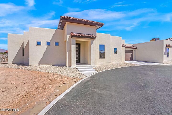 Property Photo:  871 Country Club Road 4B  TX 79932 