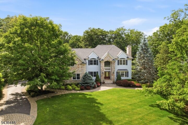 Property Photo:  4 Windemere Way  NJ 07871 