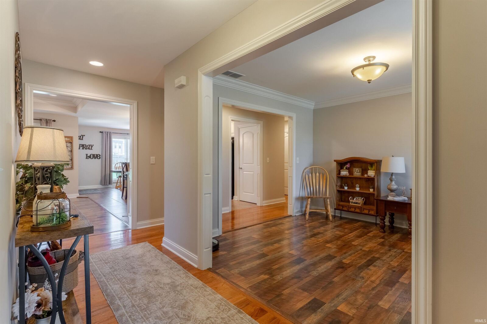 Property Photo:  4544 Elm Drive  IN 47630-2771 