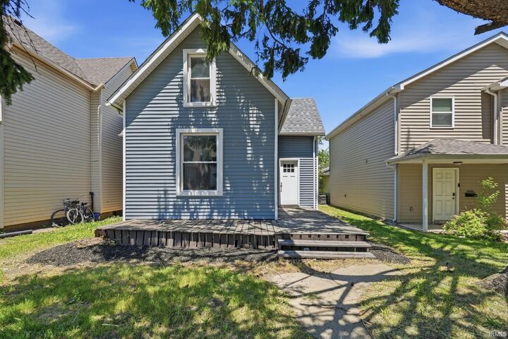 Property Photo:  1444 Taylor Street  IN 46802 