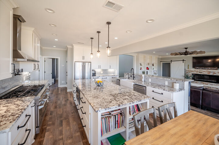 Property Photo:  5808 County Rd 7620  TX 79424 