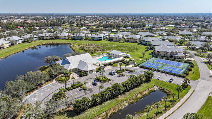 Property Photo: 2061 Willow Hammock Circle 105 FL 33983