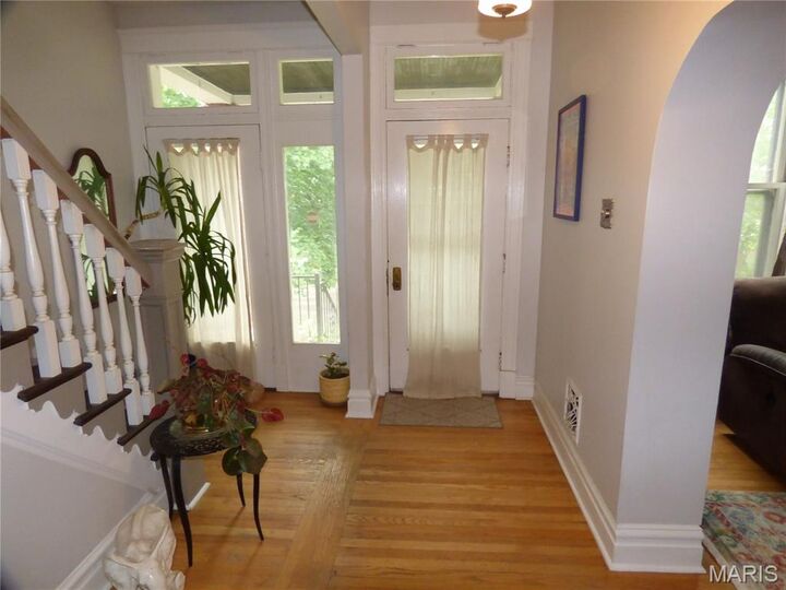 Property Photo: 4943 Lansdowne Avenue MO 63109