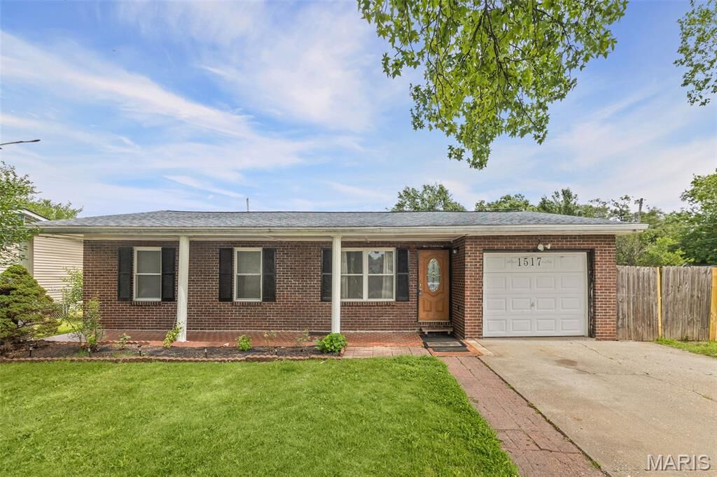 Property Photo:  1517 Doris Avenue  IL 62206 