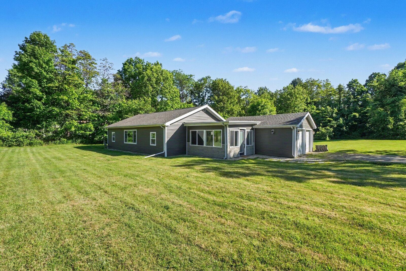 Property Photo:  70068 Michigan 43  MI 49090 