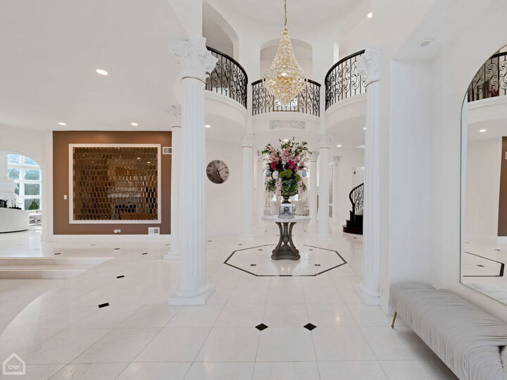 Property Photo:  355 Flagg Court  IL 60521 