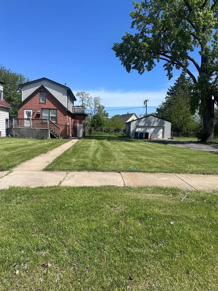 Property Photo:  526 E 154th Place  IL 60426 