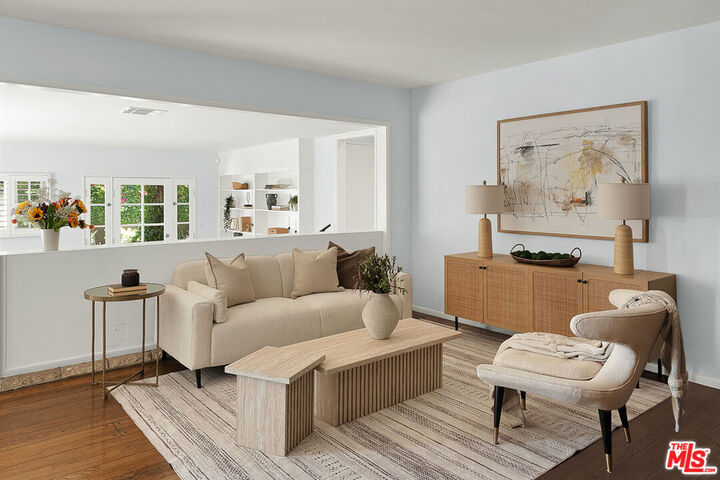 Property Photo:  11447 Rose Avenue  CA 90066 