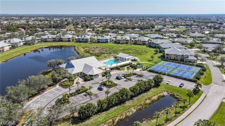 Property Photo:  2061 Willow Hammock Circle 105  FL 33983 