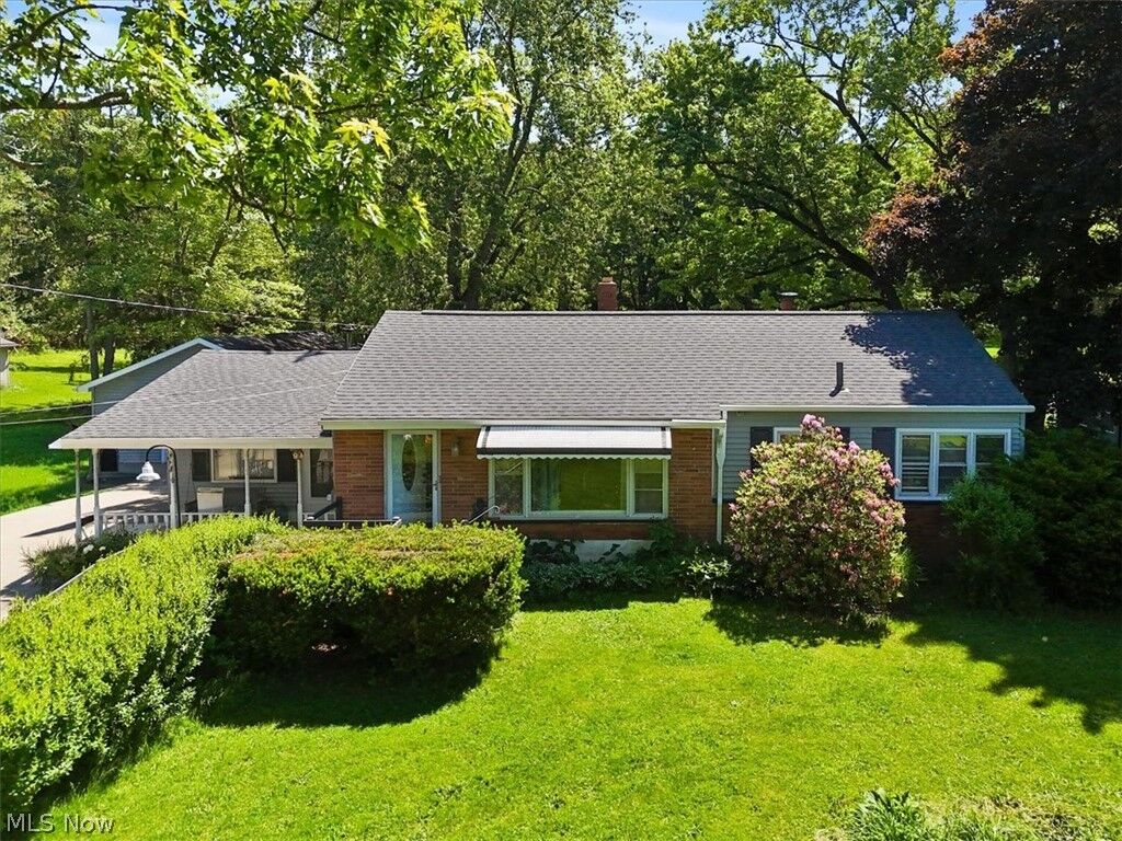 Property Photo: 7836 State Route 44 OH 44266