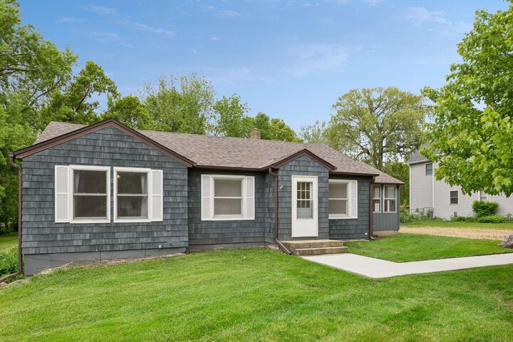 Property Photo: 5810 Main Street W MN 55359
