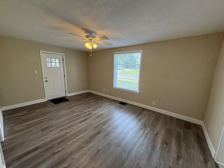 Property Photo: 1501 N Main Street MO 63501