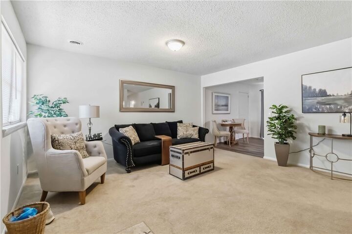 Property Photo:  703 Thomas Boulevard  AR 72762 