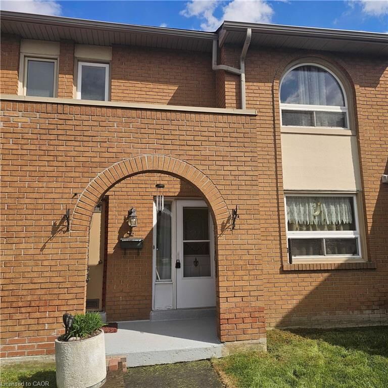 Property Photo:  1180 Mississauga Valley Boulevard 4  ON L5A 3M9 