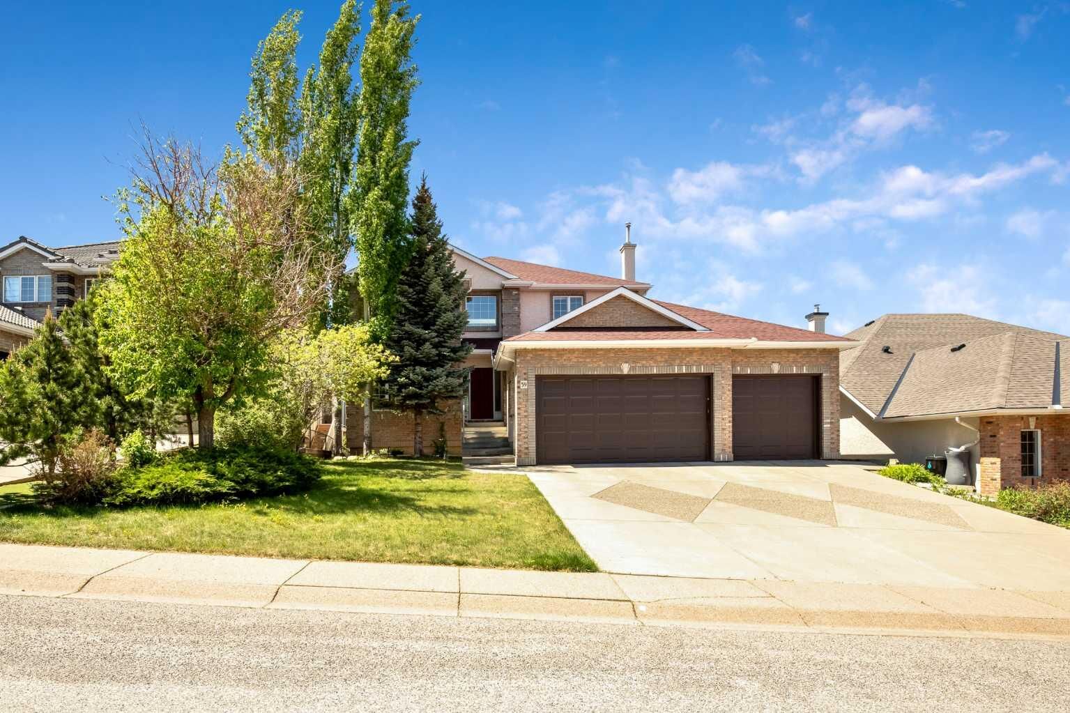Property Photo:  59 Signature Heights SW  AB T3H 3C1 