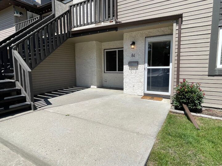 Photo de la propriété:  81 Cedar Springs Gardens SW  AB T2W 5J9 